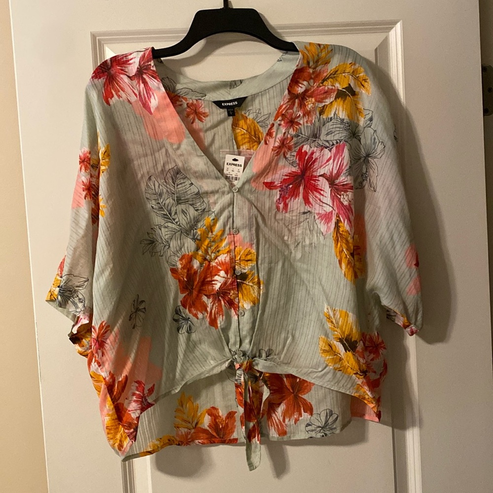 Express Blouse - Picture 1 of 4